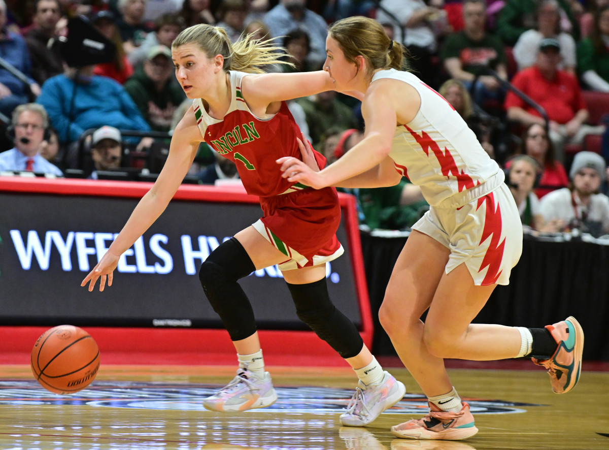 Lincoln Chatham Glenwood Illinois 3A girls basketball championship March 2 2024 Tim Vizer 26338